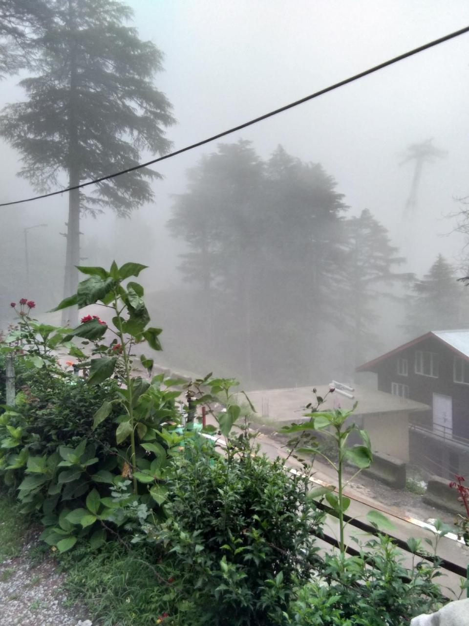 Huts Hotell Patnitop Eksteriør bilde